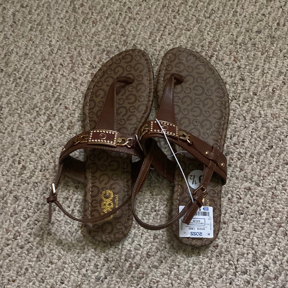 GBG Los Angeles Sandals | Gold/Brown | Wnms 9.5